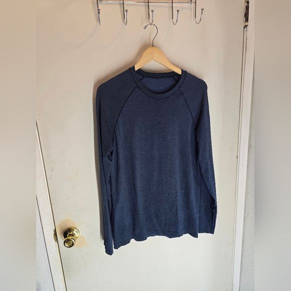 Lululemon Athletica Metal Vent Tech Long-Sleeve Shirt - Picture 3 of 8